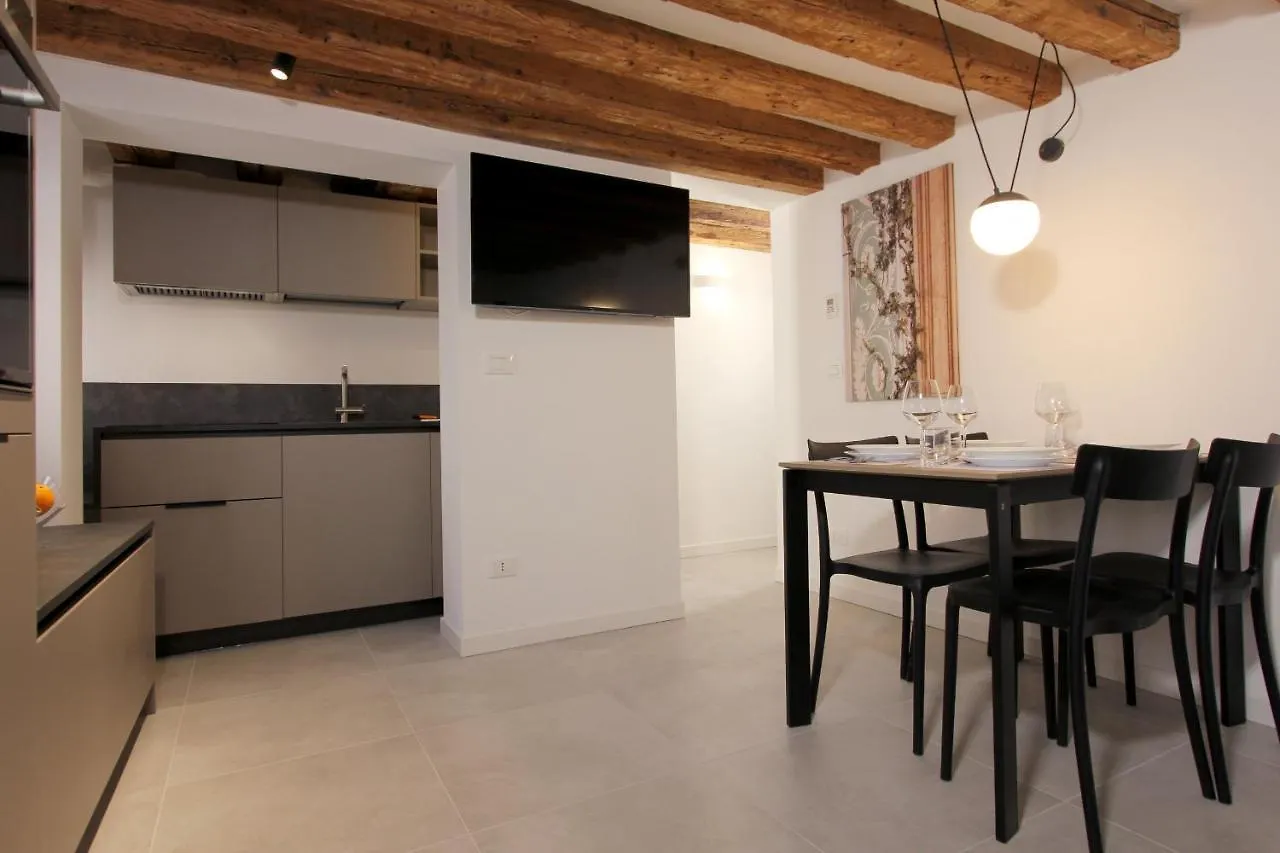 Residence Modern Art Venice 0*,  Italy