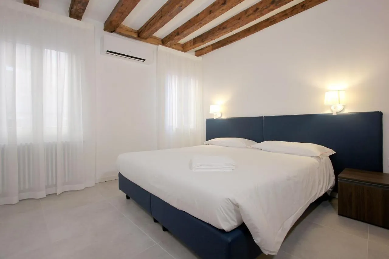 Residence Modern Art Venice 0*,