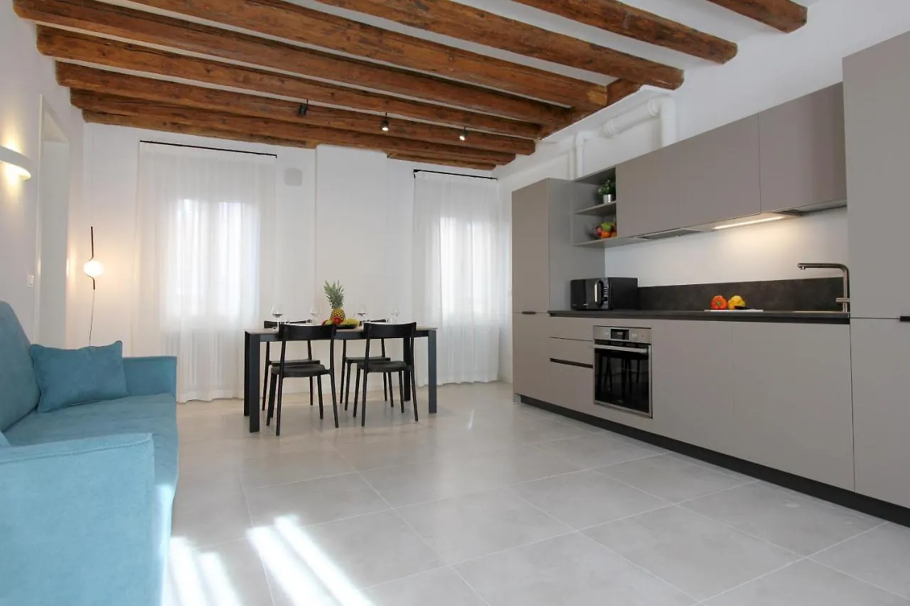 Residence Modern Art Venice Apartment